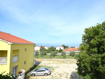 Apartment One bedroom apartment with balcony and sea view Malinska, Krk A-19381-a - Outdoor photo 19