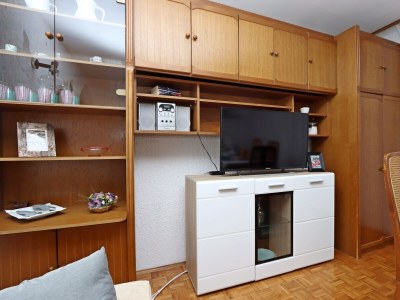 Apartment Comfortable and spacious apartment with terrace and sea view Pinezići, Krk A-18967-a - Outdoor photo 15