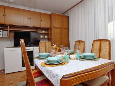 Apartment Comfortable and spacious apartment with terrace and sea view Pinezići, Krk A-18967-a - Outdoor photo 17