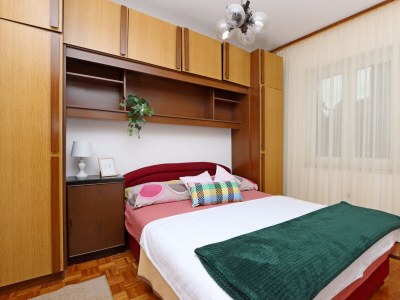 Apartment Comfortable and spacious apartment with terrace and sea view Pinezići, Krk A-18967-a - Outdoor photo 27