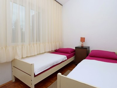 Apartment Comfortable and spacious apartment with terrace and sea view Pinezići, Krk A-18967-a - Outdoor photo 29