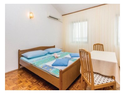 Apartment Comfortable and spacious apartment with terrace and sea view Pinezići, Krk A-18967-a - Outdoor photo 31