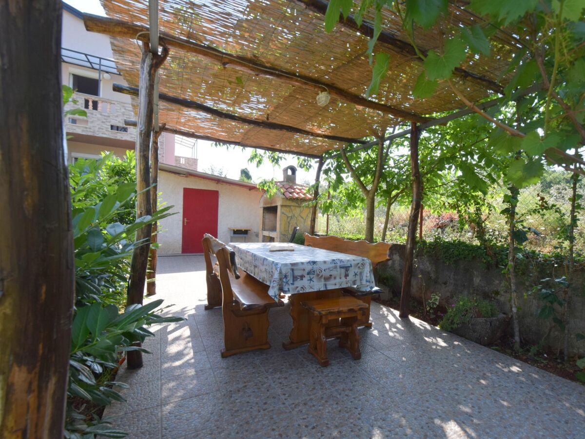 Apartment One bedroom apartment with terrace Malinska, Krk A-19381-b - Outdoor photo 5