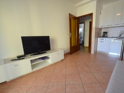 Apartment One bedroom apartment with terrace Malinska, Krk A-19381-b - Outdoor photo 11