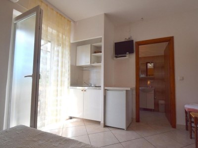 Apartment Studio flat with balcony Malinska, Krk AS-19381-a - Outdoor photo 10