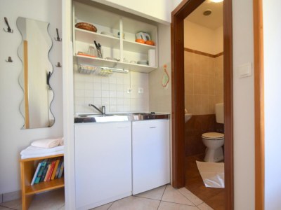 Apartment Studio flat with balcony and sea view Malinska, Krk AS-19381-c - Outdoor photo 11