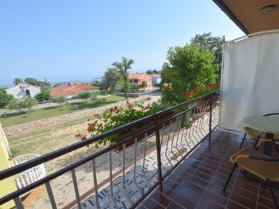 Apartment Studio flat with balcony and sea view Malinska, Krk AS-19381-c - Outdoor photo 14