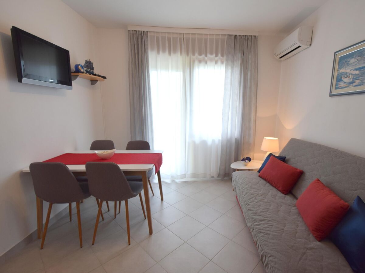 Apartment One bedroom apartment with balcony Malinska, Krk A-19389-a - Outdoor photo 3