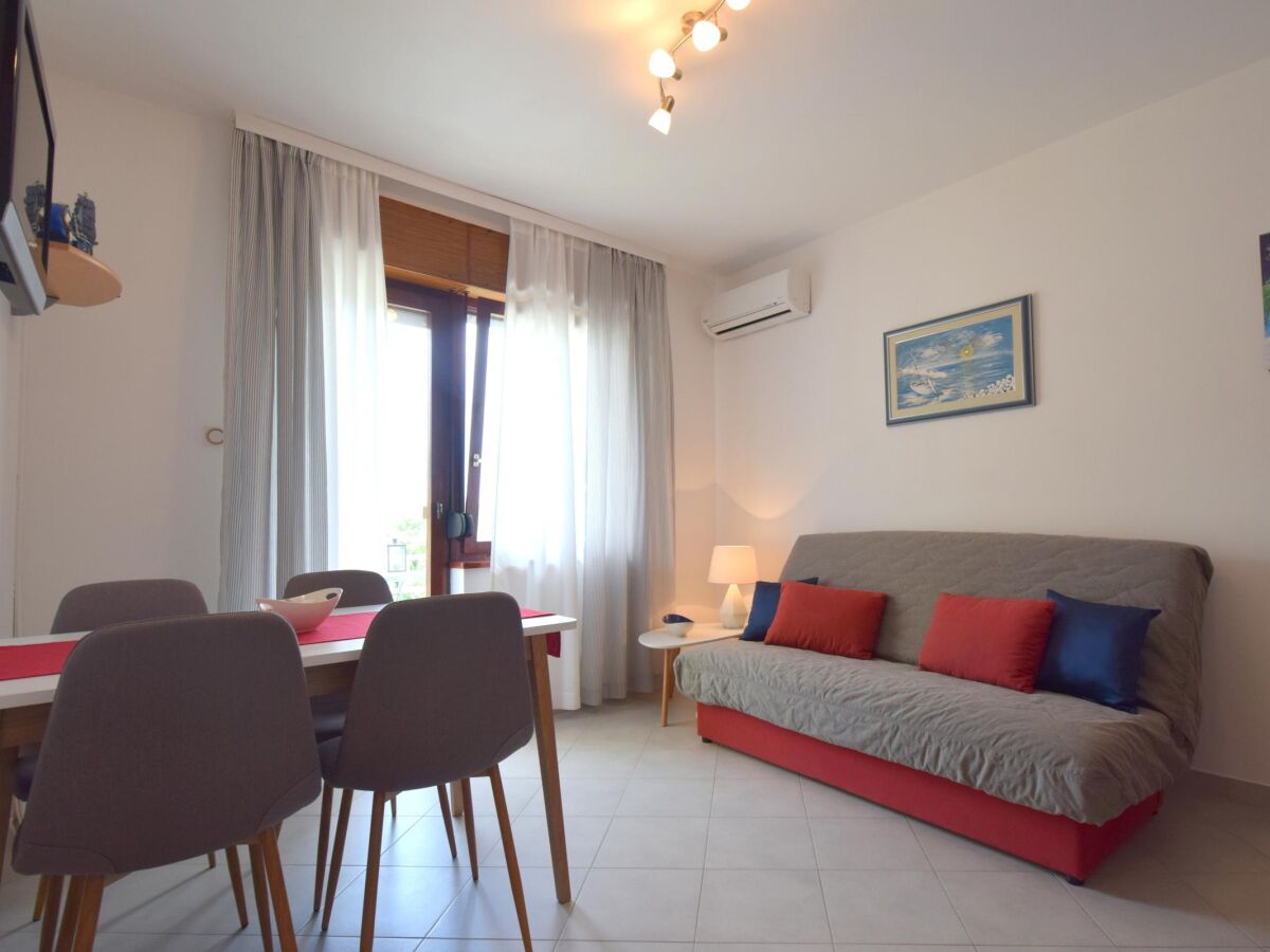 Apartment One bedroom apartment with balcony Malinska, Krk A-19389-a - Outdoor photo 4