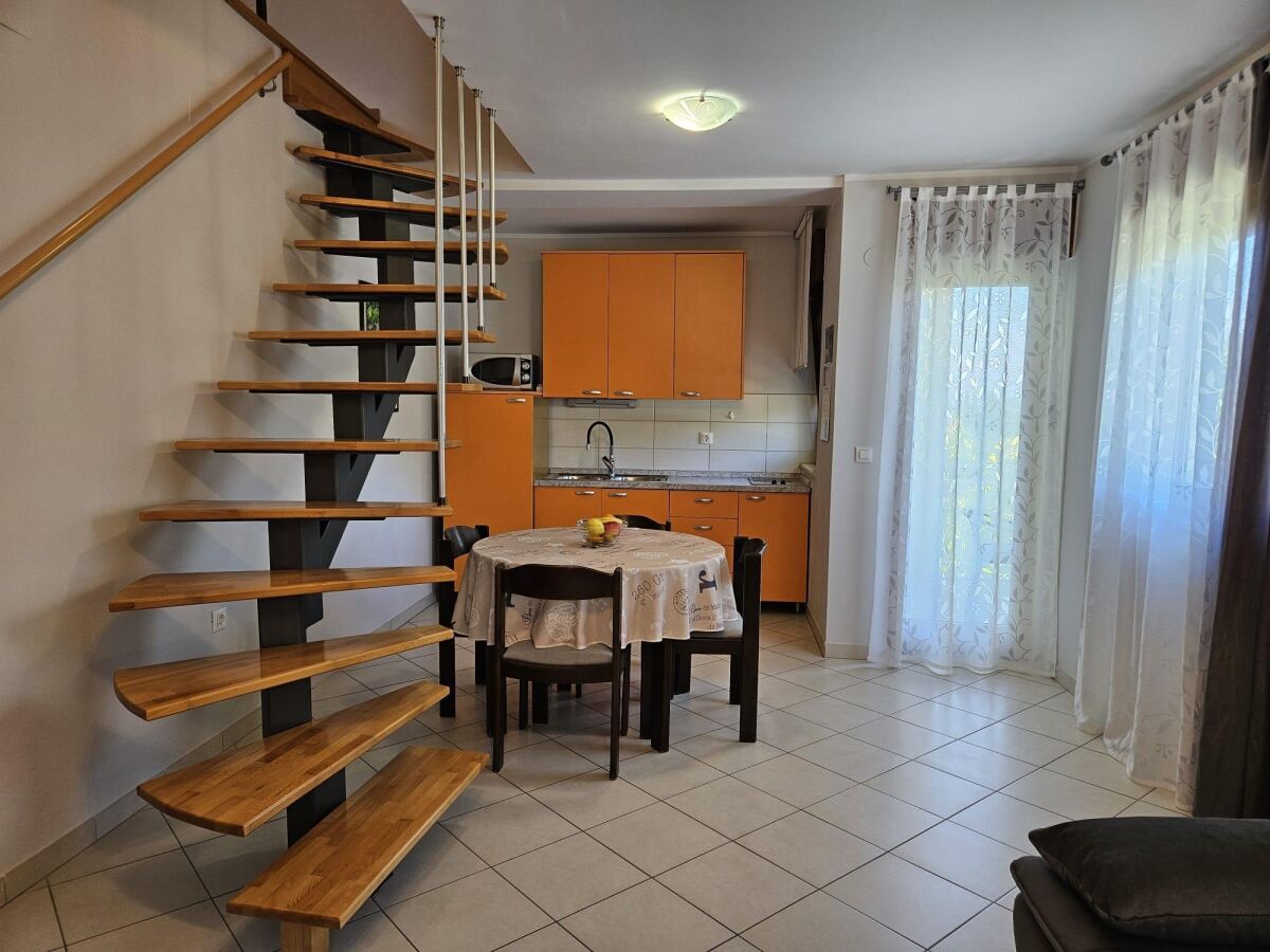 Apartment One bedroom apartment with balcony Malinska, Krk A-19389-d - Outdoor photo 5