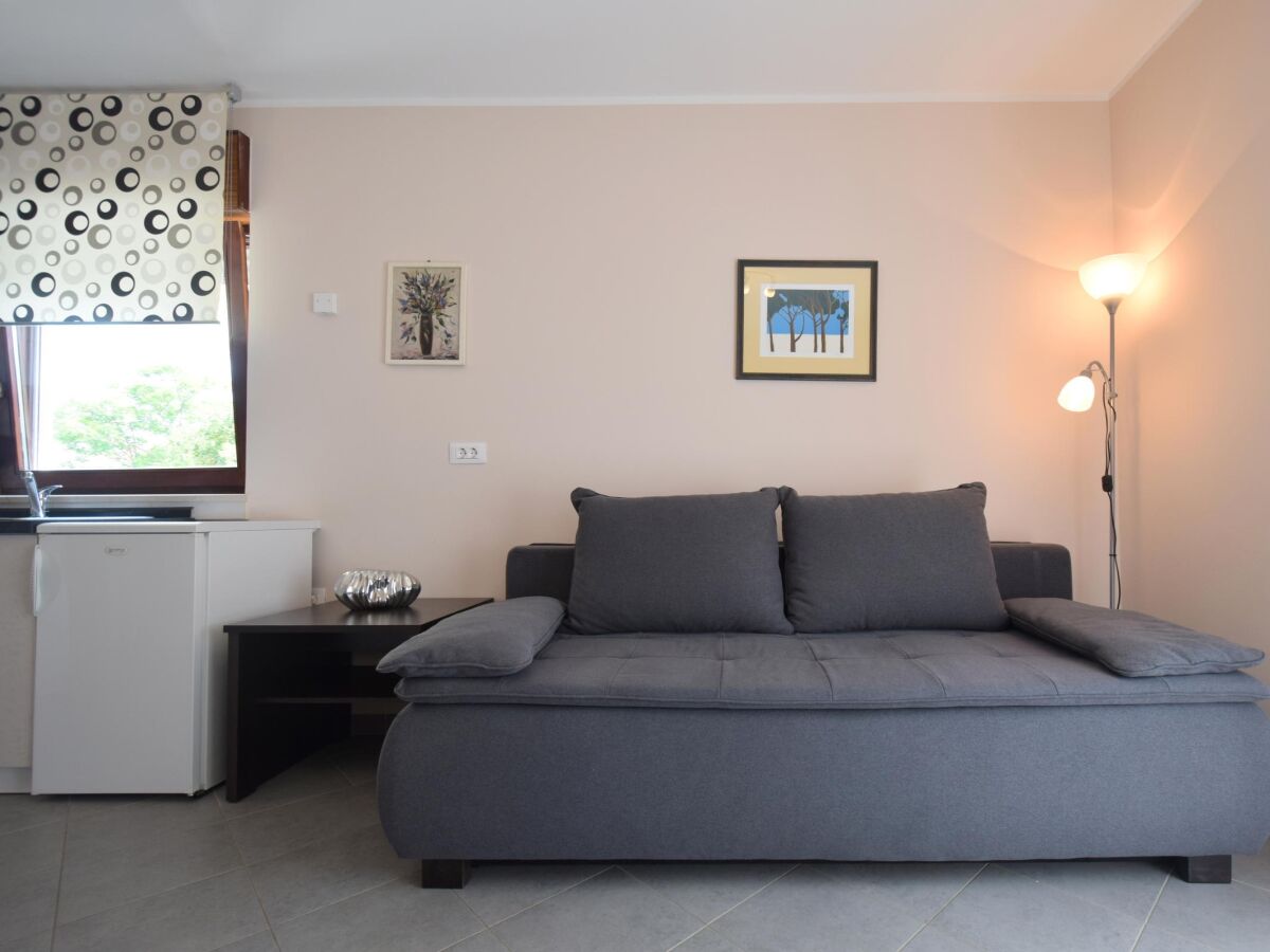 Apartment Studio flat with air-conditioning Malinska, Krk AS-19389-a - Outdoor photo 4