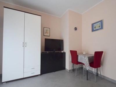 Apartment Studio flat with air-conditioning Malinska, Krk AS-19389-a - Outdoor photo 5