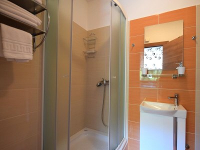 Apartment Studio flat with air-conditioning Malinska, Krk AS-19389-a - Outdoor photo 8