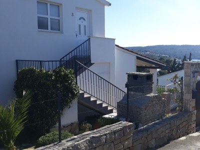 Apartment Two bedroom apartment with terrace Nečujam, Šolta A-18993-a - Outdoor photo 4