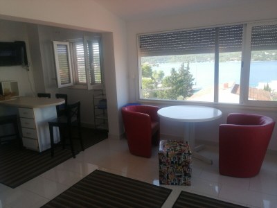 Apartment Two bedroom apartment with terrace Nečujam, Šolta A-18993-a - Outdoor photo 9