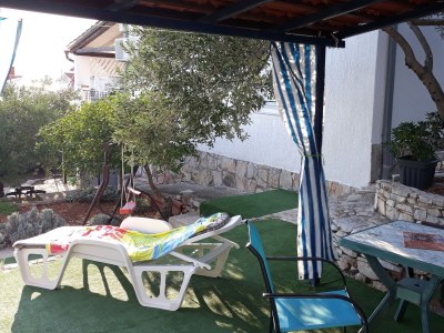 Apartment Two bedroom apartment with terrace Nečujam, Šolta A-18993-a - Outdoor photo 13