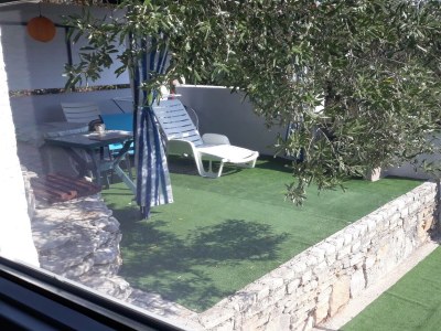 Apartment Two bedroom apartment with terrace Nečujam, Šolta A-18993-a - Outdoor photo 14