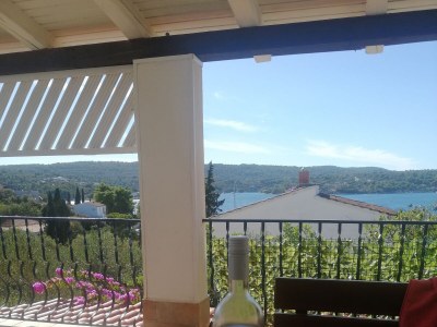 Apartment Two bedroom apartment with terrace and sea view Nečujam, Šolta A-18993-b - Outdoor photo 15