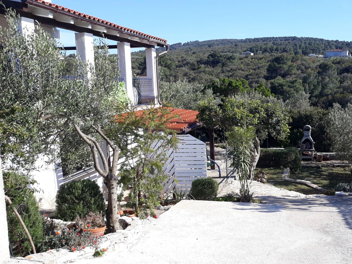 Apartment One bedroom apartment with terrace Nečujam, Šolta A-18993-c - Outdoor photo 5