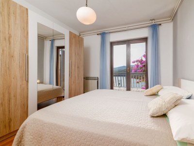 Apartment Two bedroom apartment with terrace and sea view Rabac, Labin A-19055-b in Rabac - Apartment