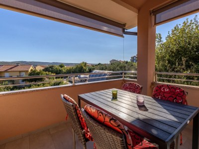 Apartment Two bedroom apartment with terrace Čižići, Krk A-19405-f in Dobrinj - Apartment