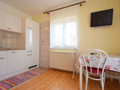 Apartment One bedroom apartment near beach Vantačići, Krk A-19406-a - Outdoor photo 10