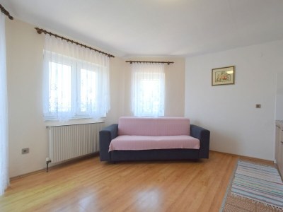 Apartment One bedroom apartment near beach Vantačići, Krk A-19406-b - Outdoor photo 8