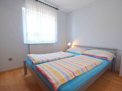 Apartment One bedroom apartment near beach Vantačići, Krk A-19406-b - Outdoor photo 12