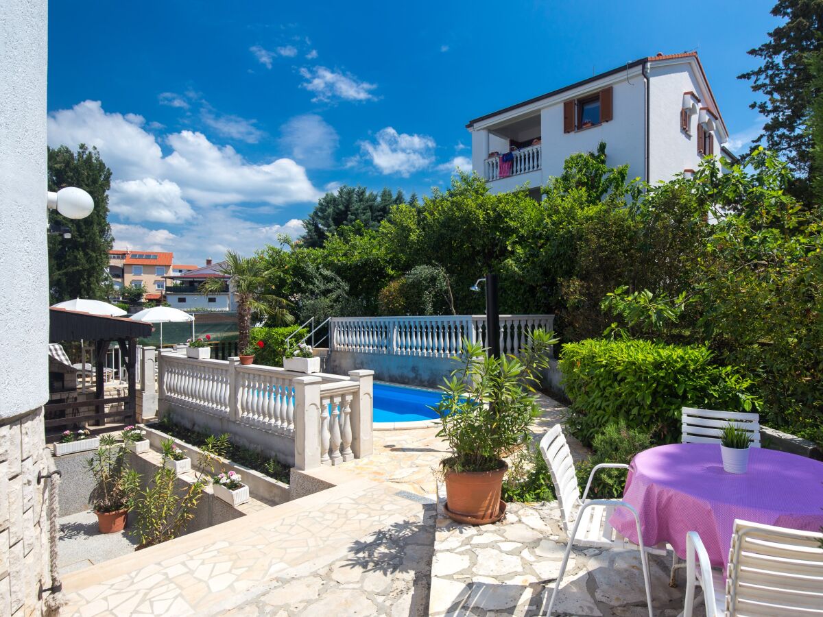 Apartment Studio flat with balcony and sea view Malinska, Krk AS-19408-a - Outdoor photo 5