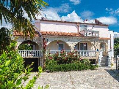 Apartment Studio flat with balcony and sea view Malinska, Krk AS-19408-a - Outdoor photo 2