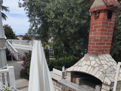 Apartment Studio flat with balcony and sea view Malinska, Krk AS-19408-a - Outdoor photo 8