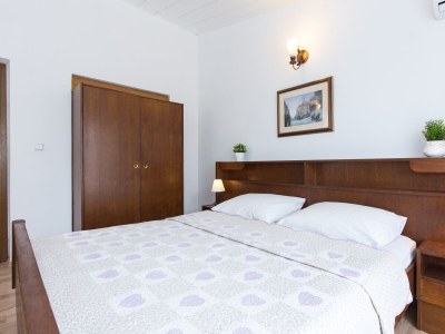 Apartment Studio flat with balcony and sea view Malinska, Krk AS-19408-a - Outdoor photo 13