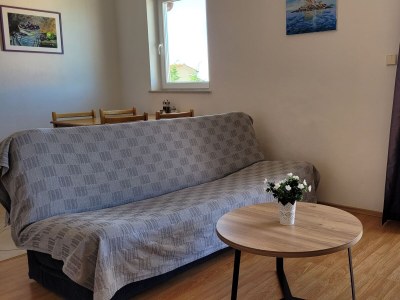 Apartment Two bedroom apartment with terrace and sea view Omišalj, Krk A-19410-a - Outdoor photo 7