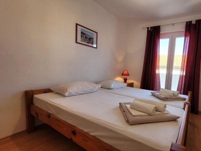 Apartment Two bedroom apartment with terrace and sea view Omišalj, Krk A-19410-a - Outdoor photo 12