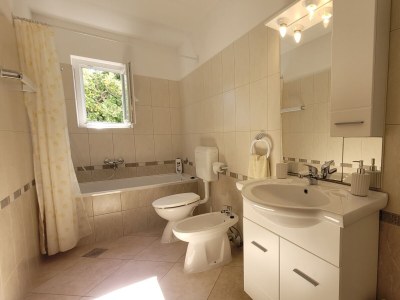 Apartment Two bedroom apartment with terrace and sea view Omišalj, Krk A-19410-a - Outdoor photo 15