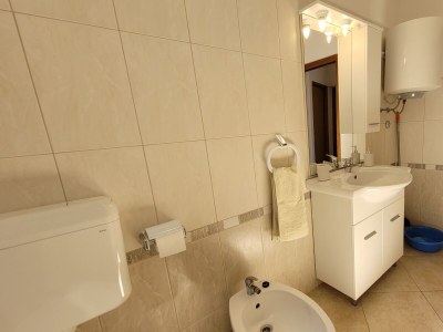 Apartment Two bedroom apartment with terrace and sea view Omišalj, Krk A-19410-a - Outdoor photo 16