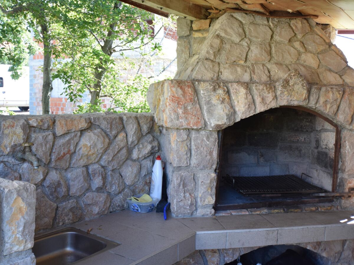 Apartment One bedroom apartment with balcony and sea view Omišalj, Krk A-19410-b - Outdoor photo 3