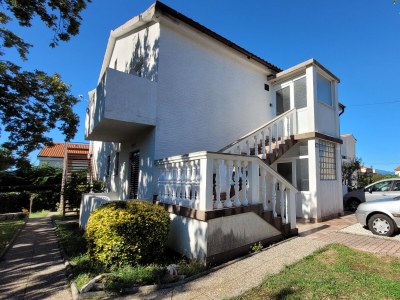 Apartment One bedroom apartment with balcony and sea view Omišalj, Krk A-19410-b in Omišalj - Apartment