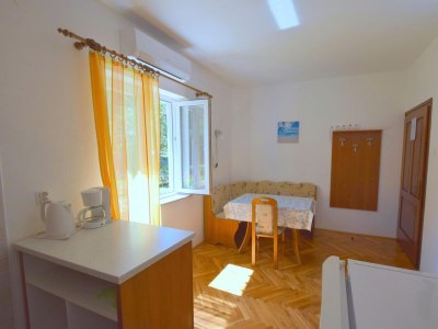 Apartment One bedroom apartment with terrace Njivice, Krk A-19411-a - Outdoor photo 6