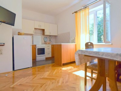 Apartment One bedroom apartment with terrace Njivice, Krk A-19411-a - Outdoor photo 7