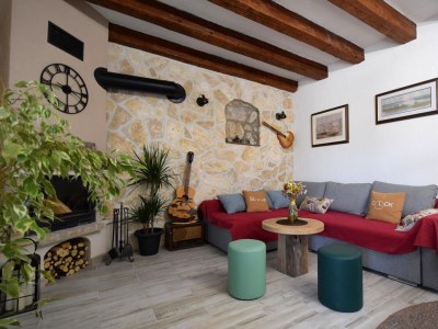 Apartment Two bedroom apartment with terrace Čižići, Krk A-19412-a - Outdoor photo 3