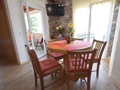 Apartment Two bedroom apartment with balcony and sea view Čižići, Krk A-19412-b - Outdoor photo 2