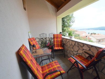 Apartment Two bedroom apartment with balcony and sea view Čižići, Krk A-19412-b - Outdoor photo 12