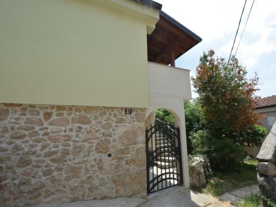 Apartment Two bedroom apartment with balcony and sea view Čižići, Krk A-19412-b - Outdoor photo 14