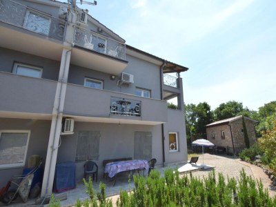 Apartment Two bedroom apartment with balcony Gabonjin, Krk A-19413-a - Outdoor photo 3