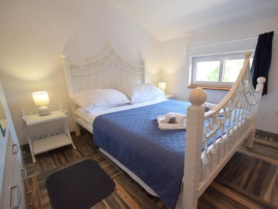 Apartment Two bedroom apartment with balcony Gabonjin, Krk A-19413-b - Outdoor photo 11