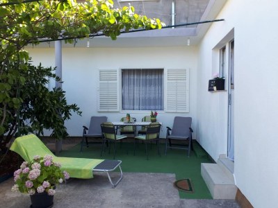 Apartment One bedroom apartment with terrace Pirovac, Šibenik A-20015-b in Pirovac - Apartment