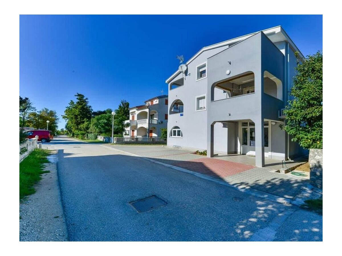 Apartment One bedroom apartment with terrace Sabunike, Zadar A-19430-b - Outdoor photo 5