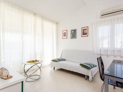 Apartment One bedroom apartment with balcony and sea view Cove Gornja Krusica, Šolta A-20021-a - Outdoor photo 13