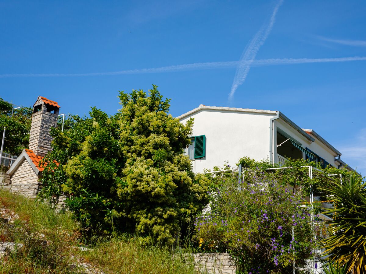 Apartment One bedroom apartment with balcony and sea view Cove Gornja Krusica, Šolta A-20021-b - Outdoor photo 5